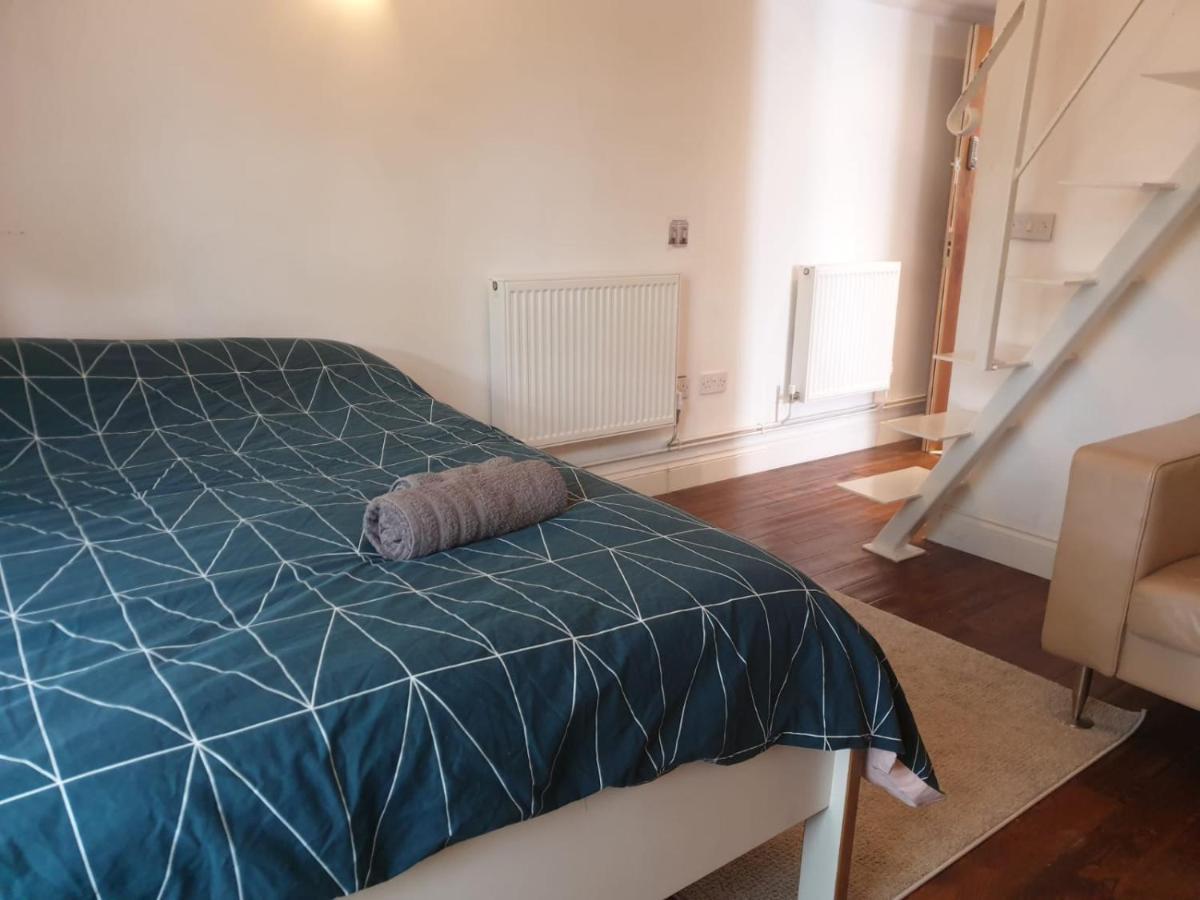 Mezzanine Studio Apartment Londres Exterior foto